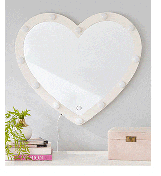 HEART-SHAPED MARQUEE MIRROR